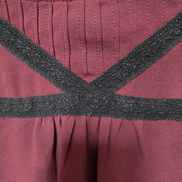 Ann Taylor Loft Burgundy Blouse with Black Lace Trim Size Large - Picture 3 of 8
